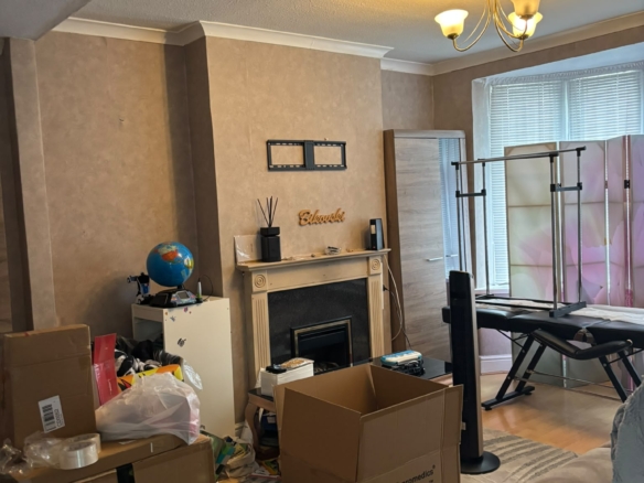 Property 12 (Let agreed)